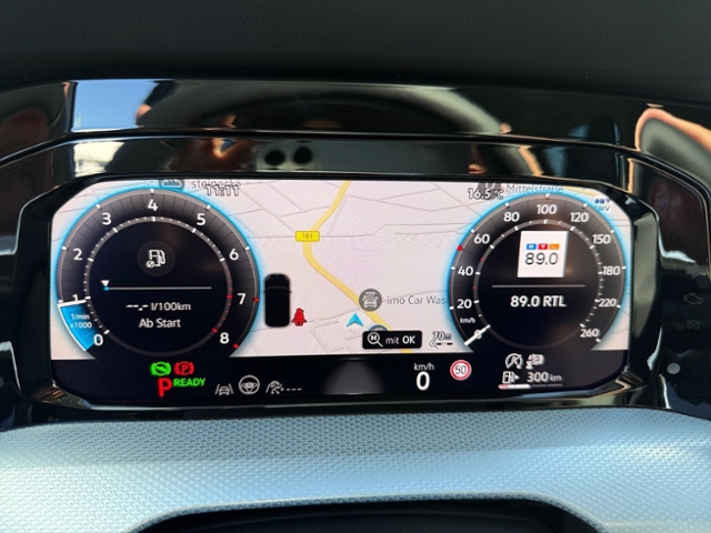 Golf VIII Variant 1.5 eTSI DSG Goal LED Navi AHK