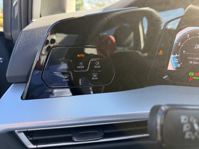 Golf VIII Variant 1.5 eTSI DSG Goal LED Navi AHK