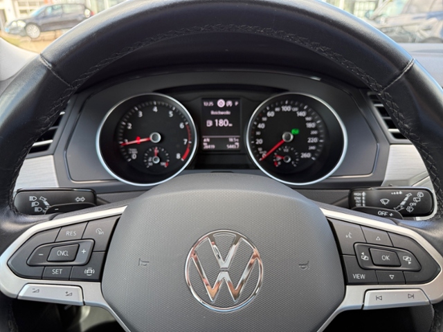 Passat Variant 1.5 TSI DSG Klima Navi LED