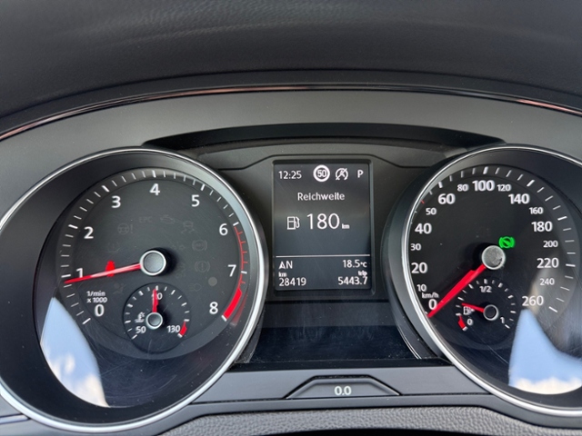 Passat Variant 1.5 TSI DSG Klima Navi LED