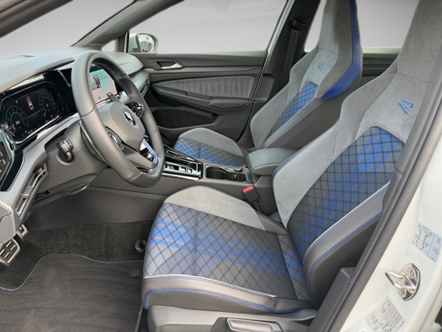 Golf VIII Variant 2.0 TSI R 4M DSG LED Allrad