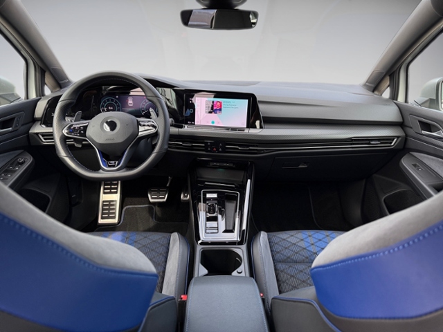 Golf VIII Variant 2.0 TSI R 4M DSG LED Allrad