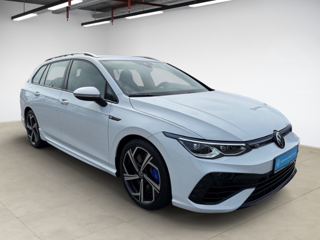 Golf VIII Variant 2.0 TSI R 4M DSG LED Allrad