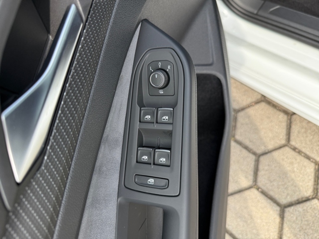 Golf VIII Variant 2.0 TSI R 4M DSG LED Allrad