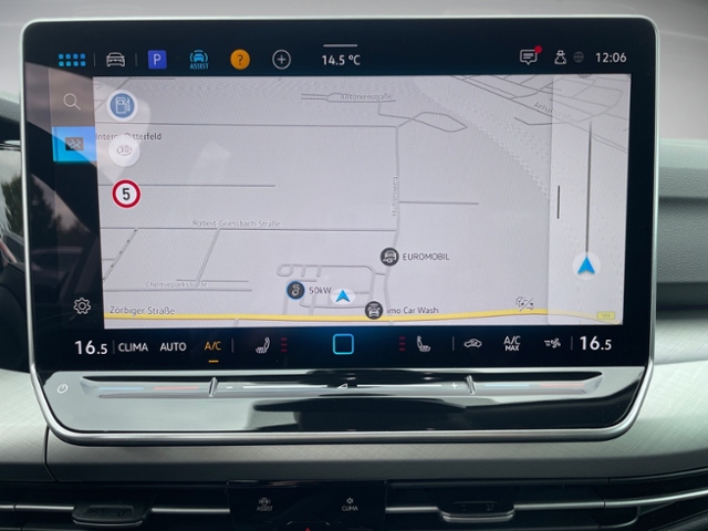 Golf VIII 1.5 eTSI DSG Life LED AHK SHZ Navi