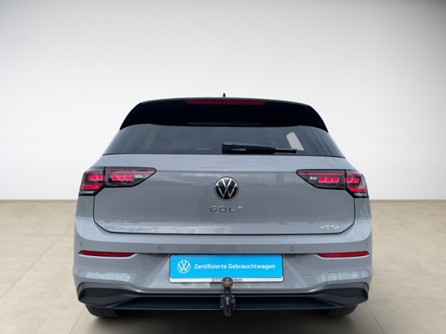 Golf VIII 1.5 eTSI DSG Life LED AHK SHZ Navi