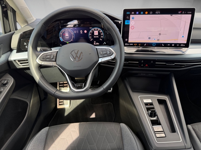 Golf VIII Variant 1.5 eTSI DSG Goal LED AHK Navi