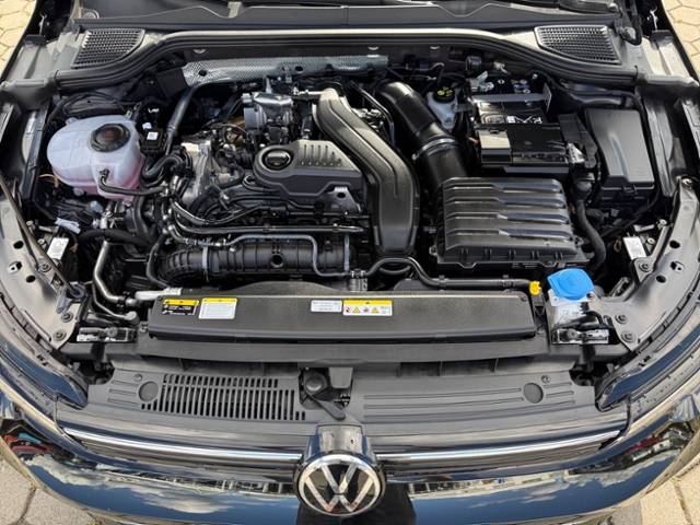 Golf VIII Variant 1.5 eTSI DSG Goal LED AHK Navi