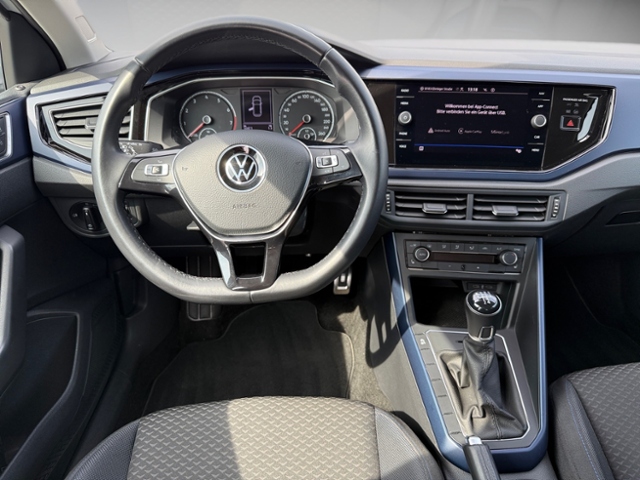 Polo 1.0 TSI United Navi App