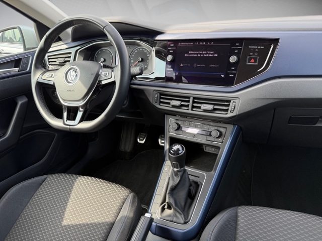 Polo 1.0 TSI United Navi App