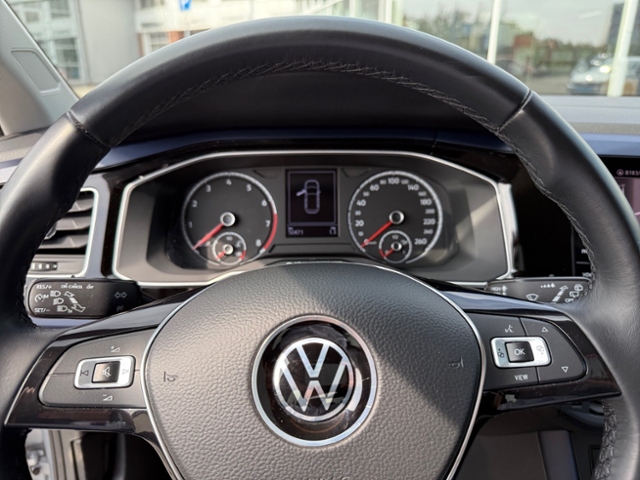 Polo 1.0 TSI United Navi App