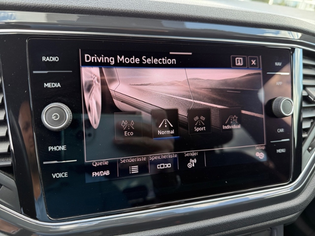 T-Roc 1.5 TSI DSG LED Navi Kamera
