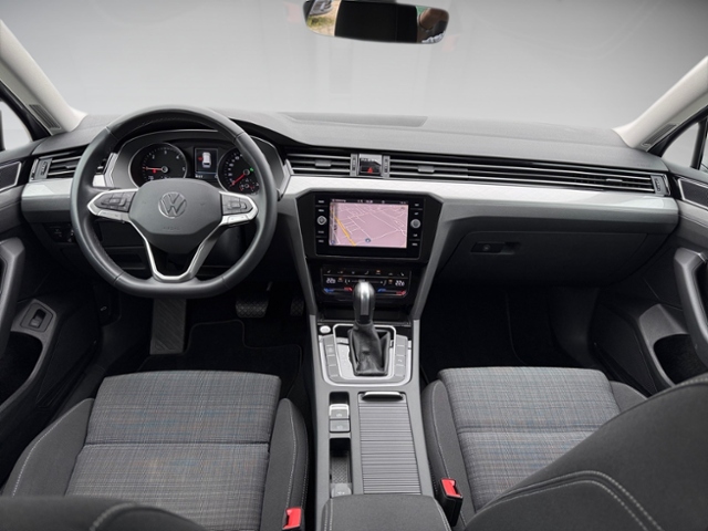 Passat Variant 2.0 TDI DSG Navi AHK SHZ LED