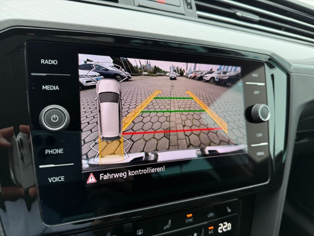 Passat Variant 2.0 TDI DSG Navi AHK SHZ LED