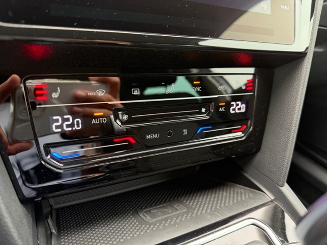 Passat Variant 2.0 TDI DSG Navi AHK SHZ LED