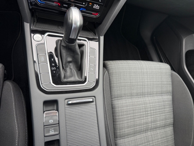 Passat Variant 2.0 TDI DSG Navi AHK SHZ LED