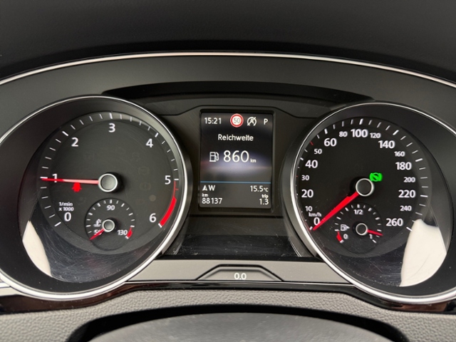 Passat Variant 2.0 TDI DSG Navi AHK SHZ LED