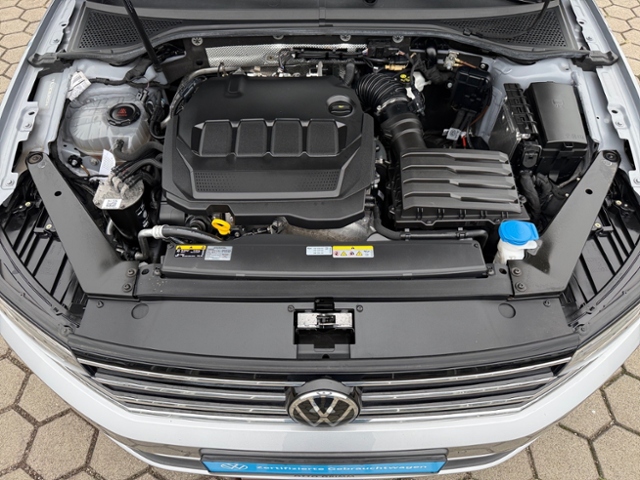 Passat Variant 2.0 TDI DSG Navi AHK SHZ LED