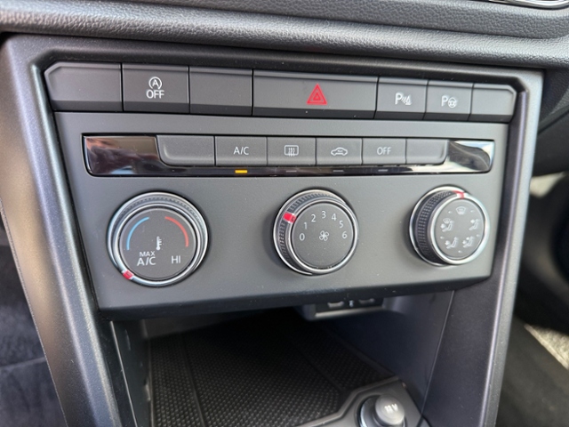 T-Roc 1.0 TSI LED DAB+ Parklenkassistent