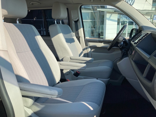 Transporter Caravelle 2.0 TDI Comfortline lang A