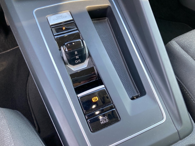 Golf VIII Variant 2.0 TDI Life LED SHZ Kamera