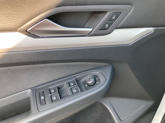 Golf VIII Variant 2.0 TDI Life LED SHZ Kamera