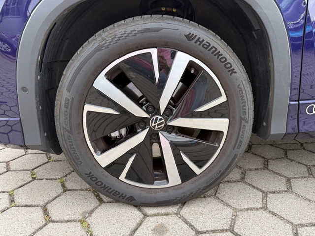 Tayron 1.5 eTSI Elegance LED AHK Navi