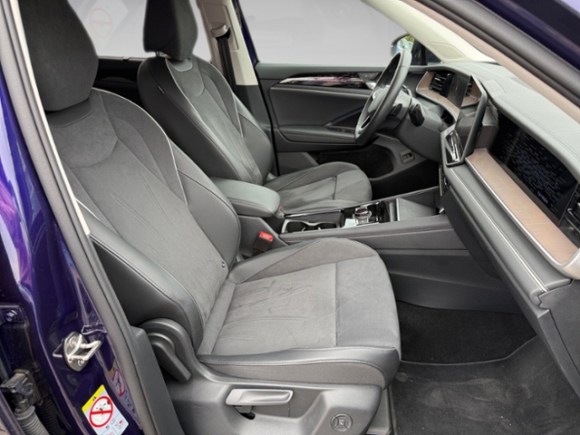 Tayron 1.5 eTSI Elegance LED AHK Navi