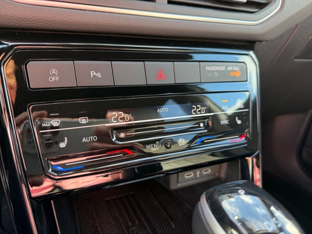 T-Cross 1.5 TSI R-Line AHK SHZ LED Kamera