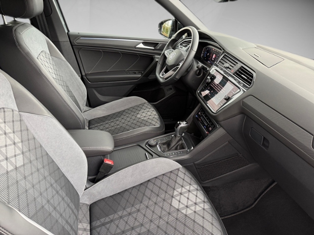 Tiguan Allspace 2.0 TDI R-Line 4Motion AHK SH LE