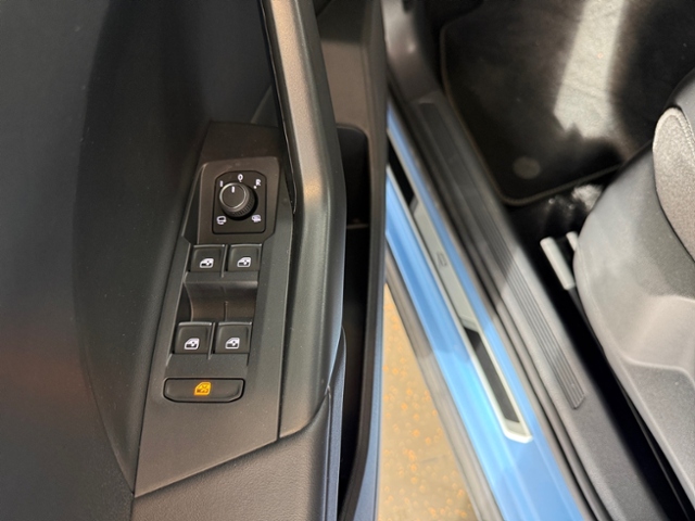 T-Cross 1.0 TSI DSG R-Line LED Kamera