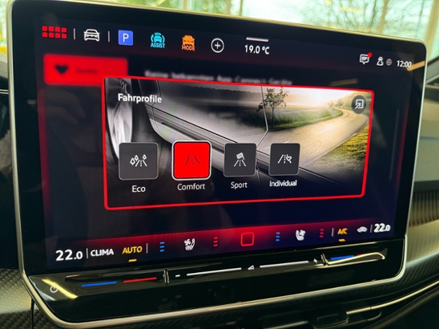 Golf VIII 2.0 TSI GTI Clubsport LED Navi Leder