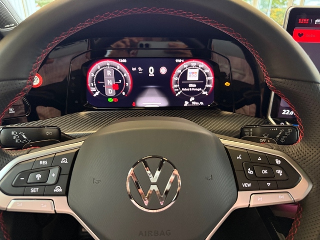 Golf VIII 2.0 TSI GTI Clubsport LED Navi Leder