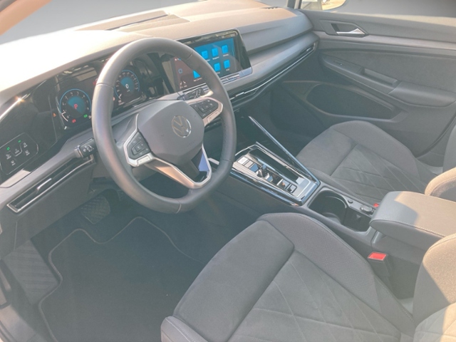 Golf VIII Variant 2.0 TSI Style 4Motion LED SHZ