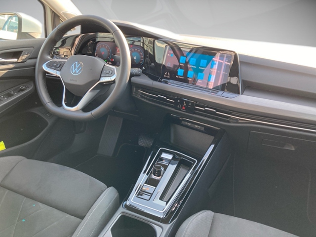 Golf VIII Variant 2.0 TSI Style 4Motion LED SHZ