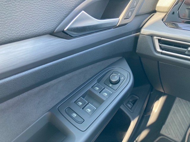 Golf VIII Variant 2.0 TSI Style 4Motion LED SHZ