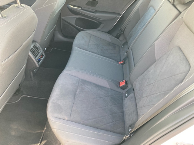 Golf VIII Variant 2.0 TSI Style 4Motion LED SHZ