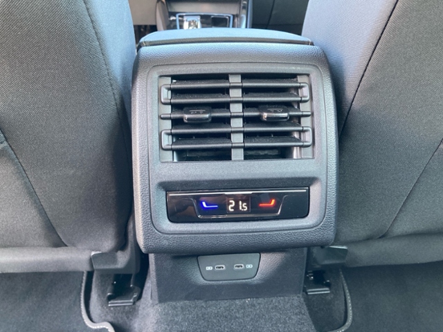 Golf VIII Variant 2.0 TSI Style 4Motion LED SHZ