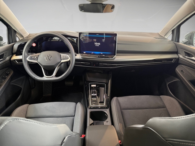 Golf VIII Variant 1.5 eTSI Style DSG LED Kamera