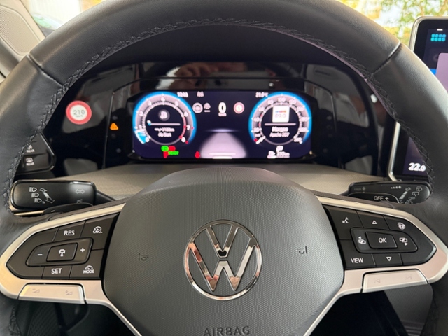 Golf VIII Variant 1.5 eTSI Style DSG LED Kamera