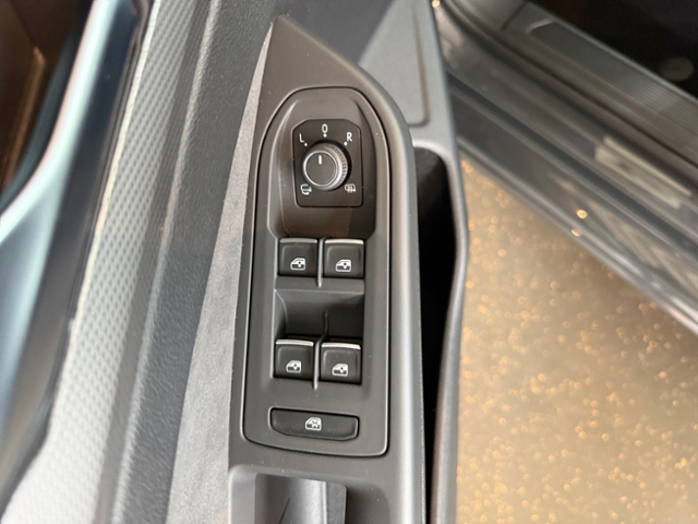 Golf VIII Variant 1.5 eTSI Style DSG LED Kamera