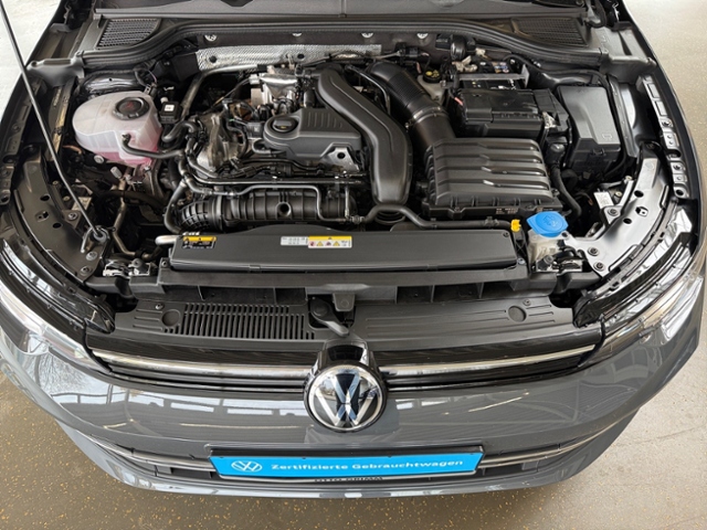 Golf VIII Variant 1.5 eTSI Style DSG LED Kamera