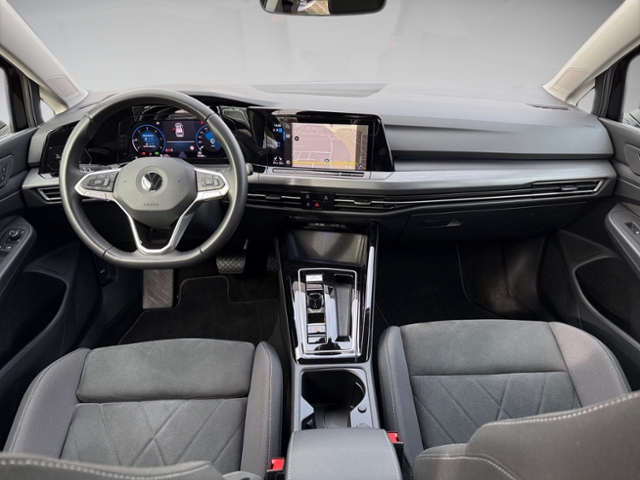 Golf VIII Variant 2.0 TDI Style DSG AHK LED