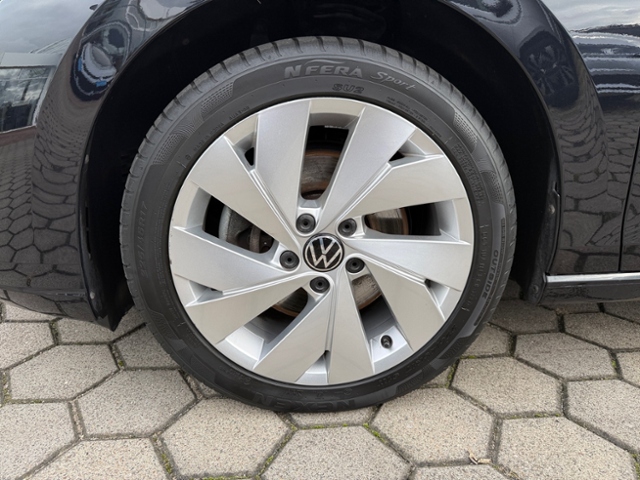 Golf VIII Variant 2.0 TDI Style DSG AHK LED