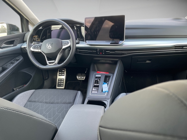 Golf VIII 1.5 eTSI Energy DSG Kamera LED