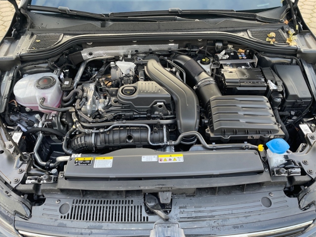 Golf VIII 1.5 eTSI Energy DSG Kamera LED