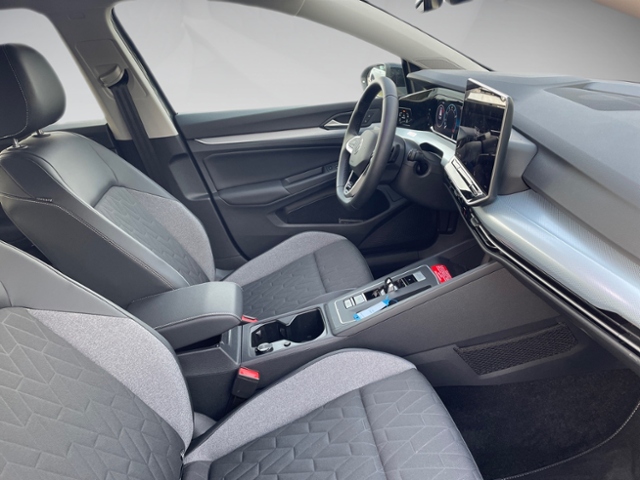 Golf VIII 1.5 eTSI Energy DSG Kamera LED