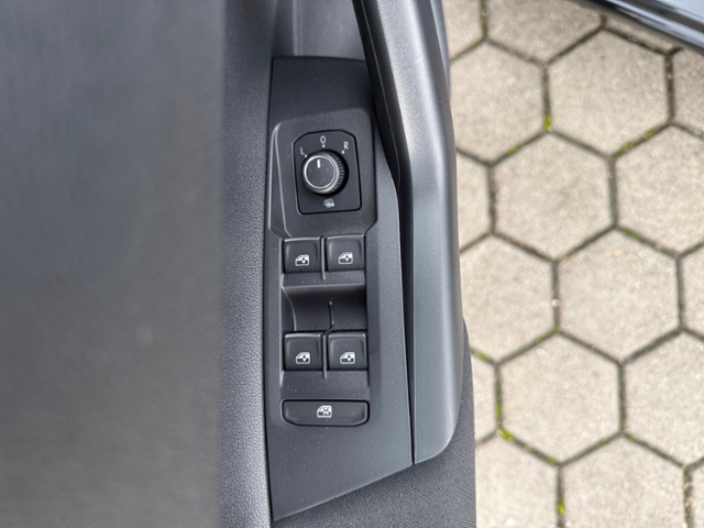 Polo 1.0 TSI Highline DSG LED SHZ PDC