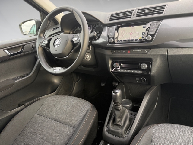 Fabia 1.0 TSI Ambition SHZ PDC Navi KLIMA LED AL