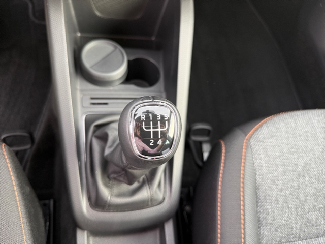 Fabia 1.0 TSI Ambition SHZ PDC Navi KLIMA LED AL